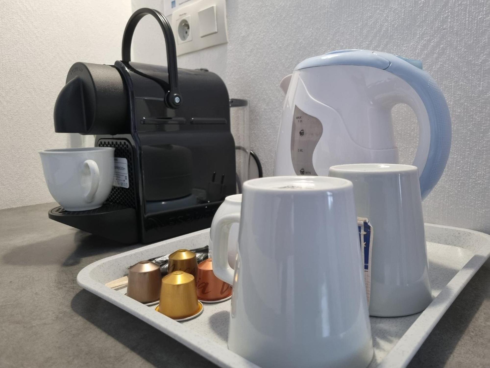 Cit'Hotel Les Atlantes Medis Bagian luar foto