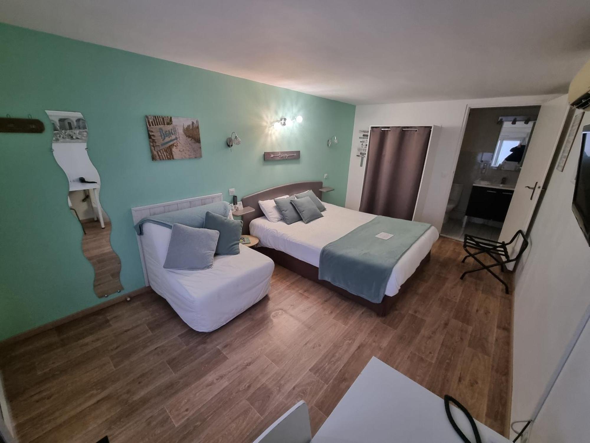 Cit'Hotel Les Atlantes Medis Bagian luar foto